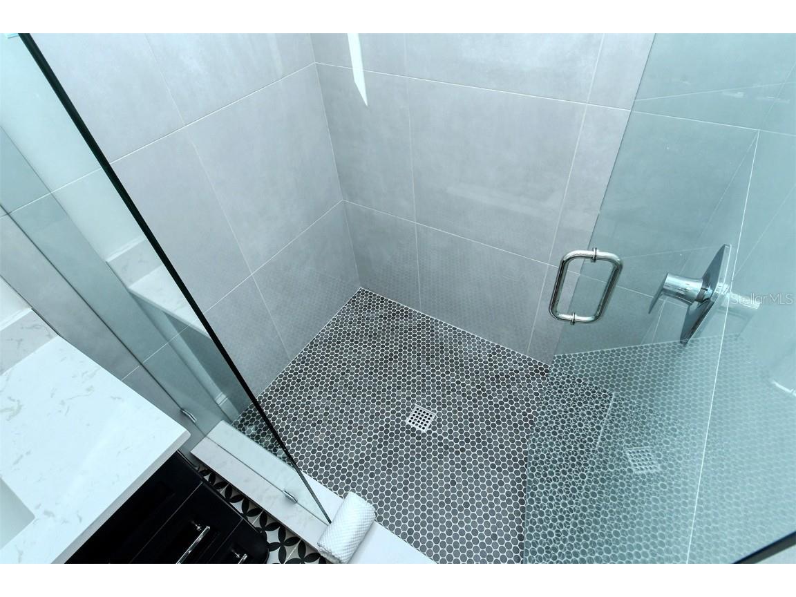 2406 Avenue C Bradenton Beach FL 34217 A4671874 image34