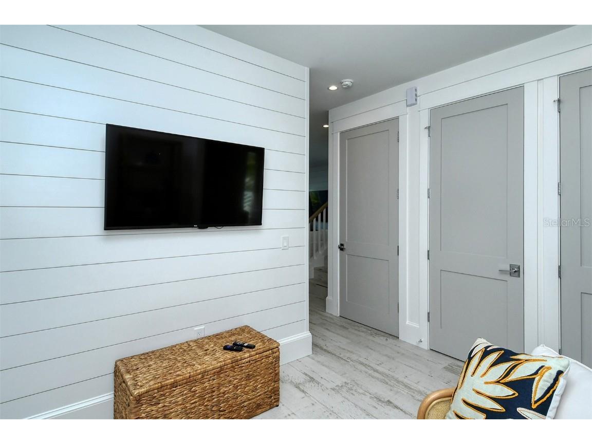 2406 Avenue C Bradenton Beach FL 34217 A4671874 image36