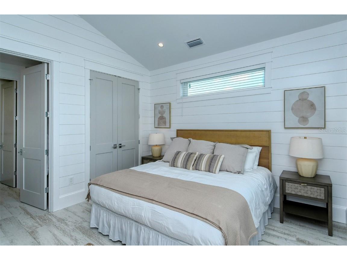 2406 Avenue C Bradenton Beach FL 34217 A4671874 image41