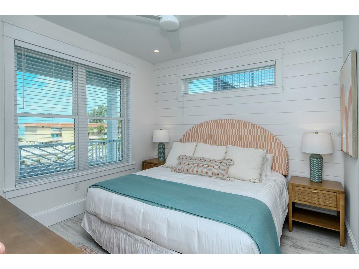 2406 Avenue C Bradenton Beach FL 34217 A4671874 image46