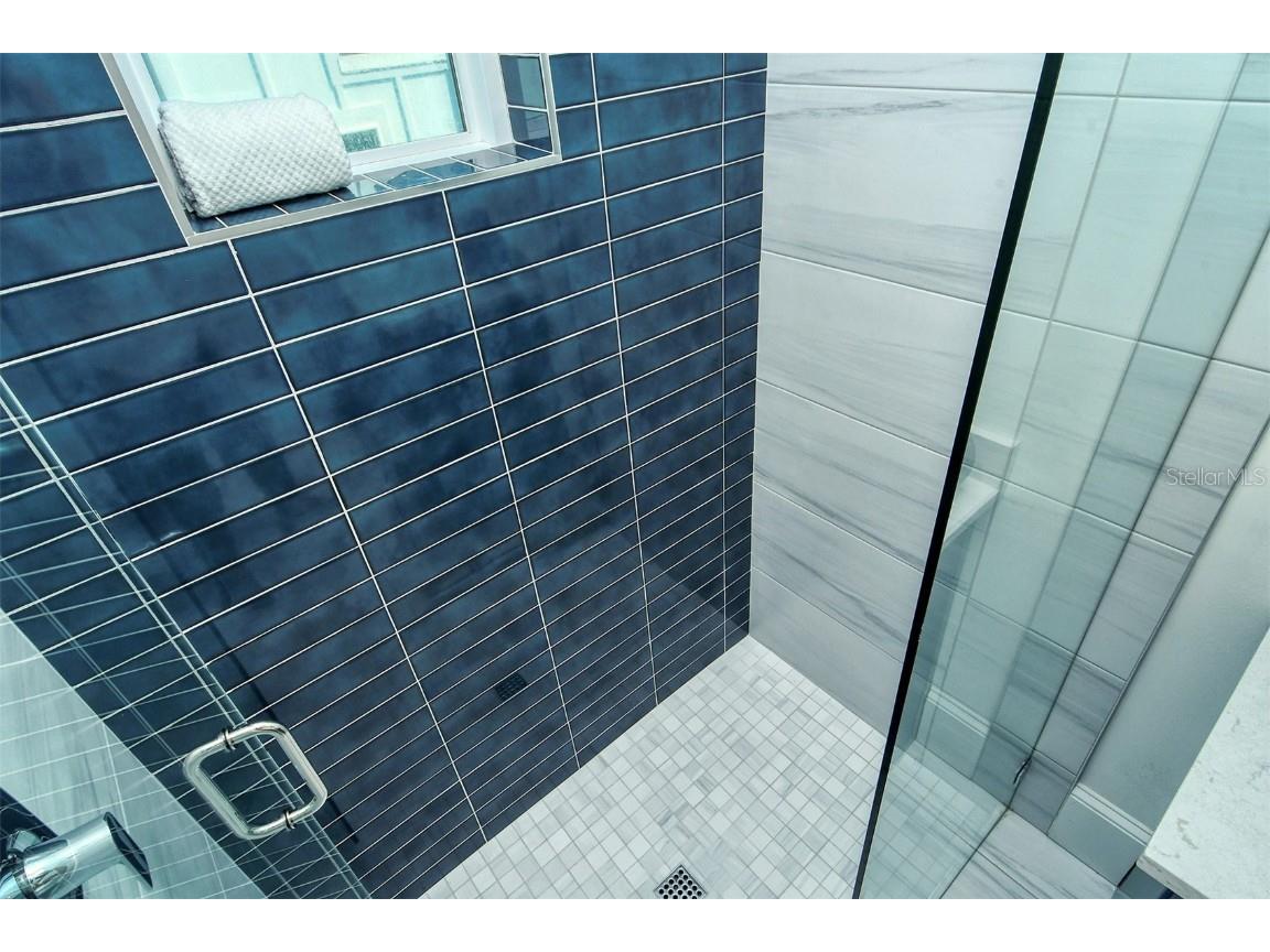 2406 Avenue C Bradenton Beach FL 34217 A4671874 image49