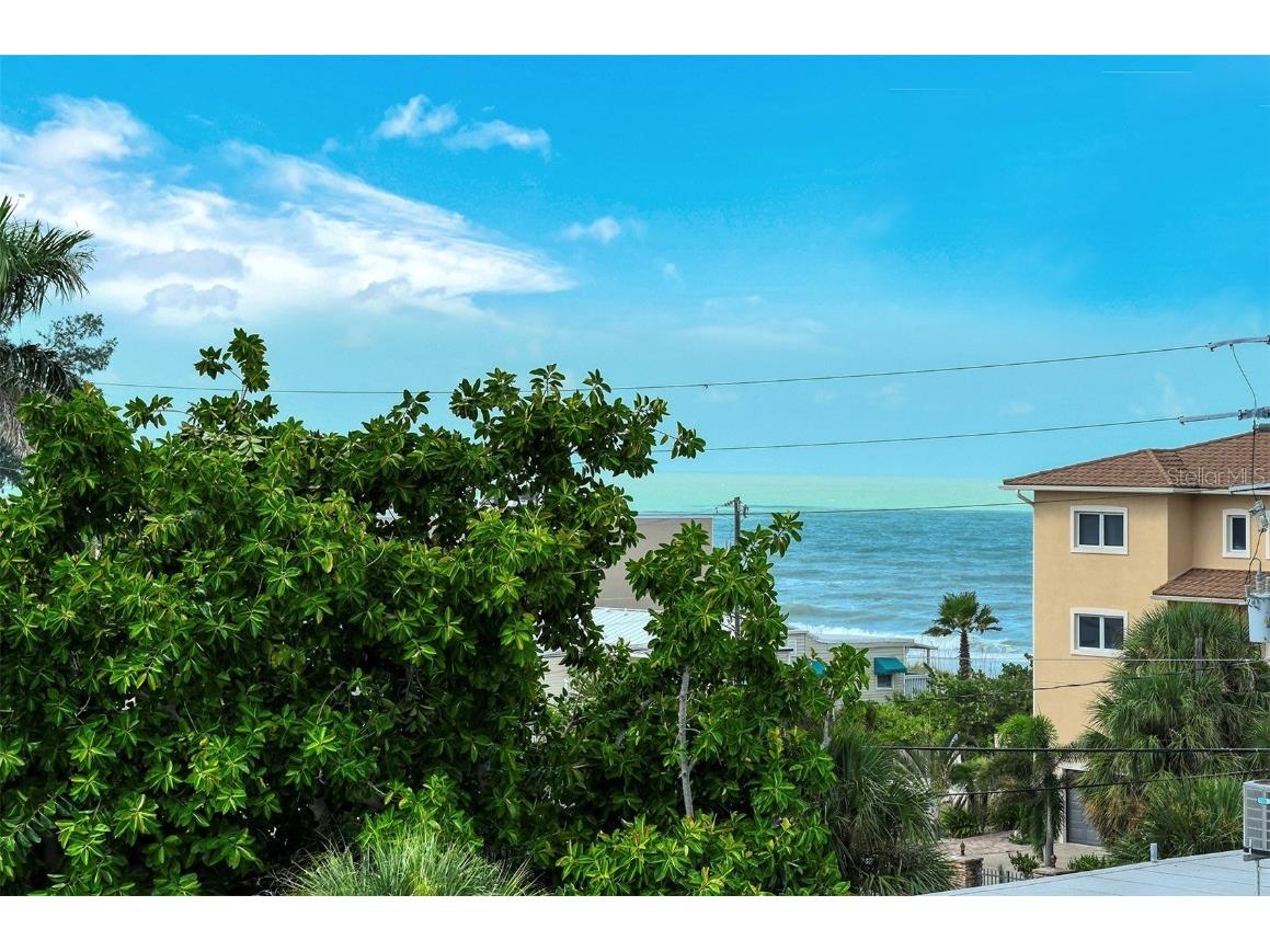 2406 Avenue C Bradenton Beach FL 34217 A4671874 image67