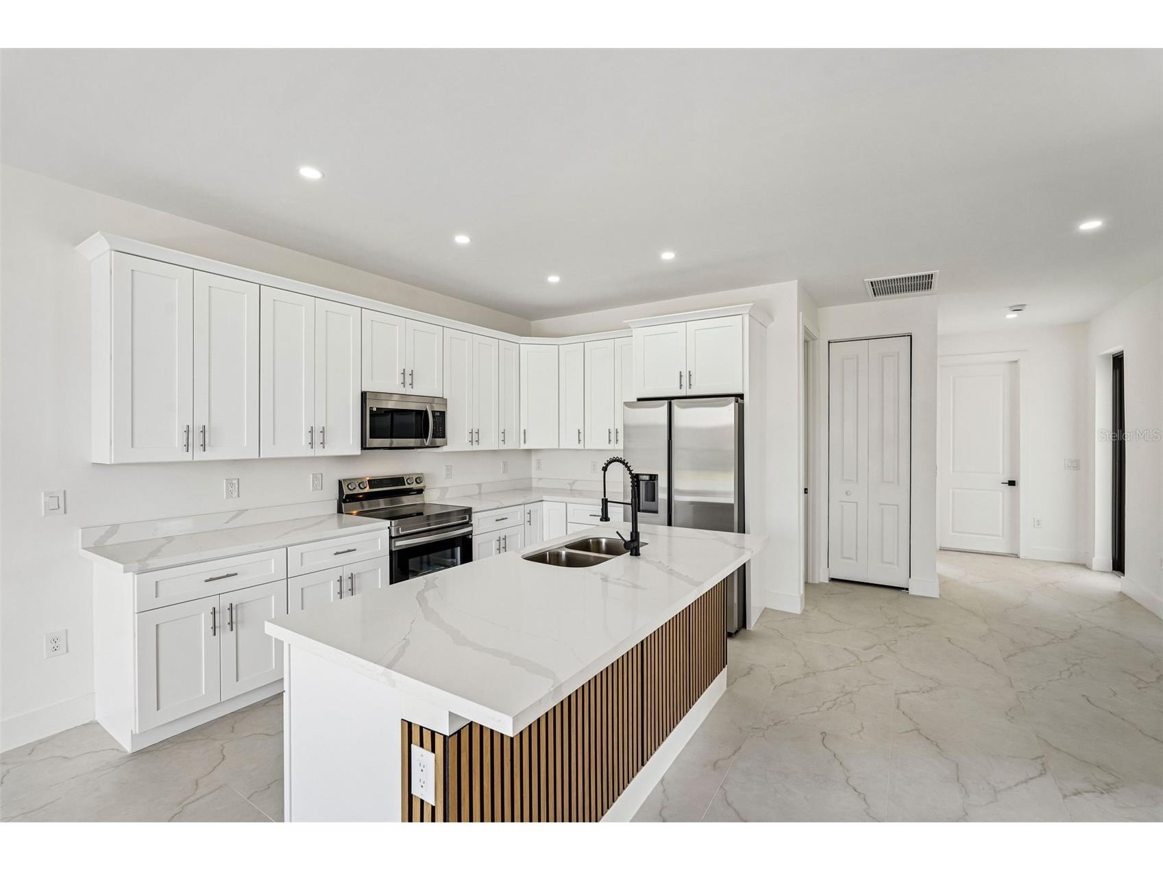 2406 Hightower Avenue S Lehigh Acres FL 33973 C7524327 image5