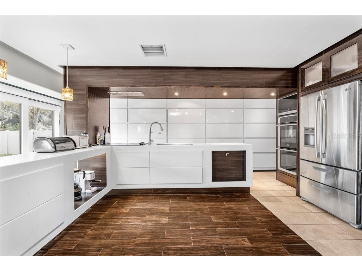 2406 Meadowbrook Drive Lutz FL 33558 TB8450843 image15