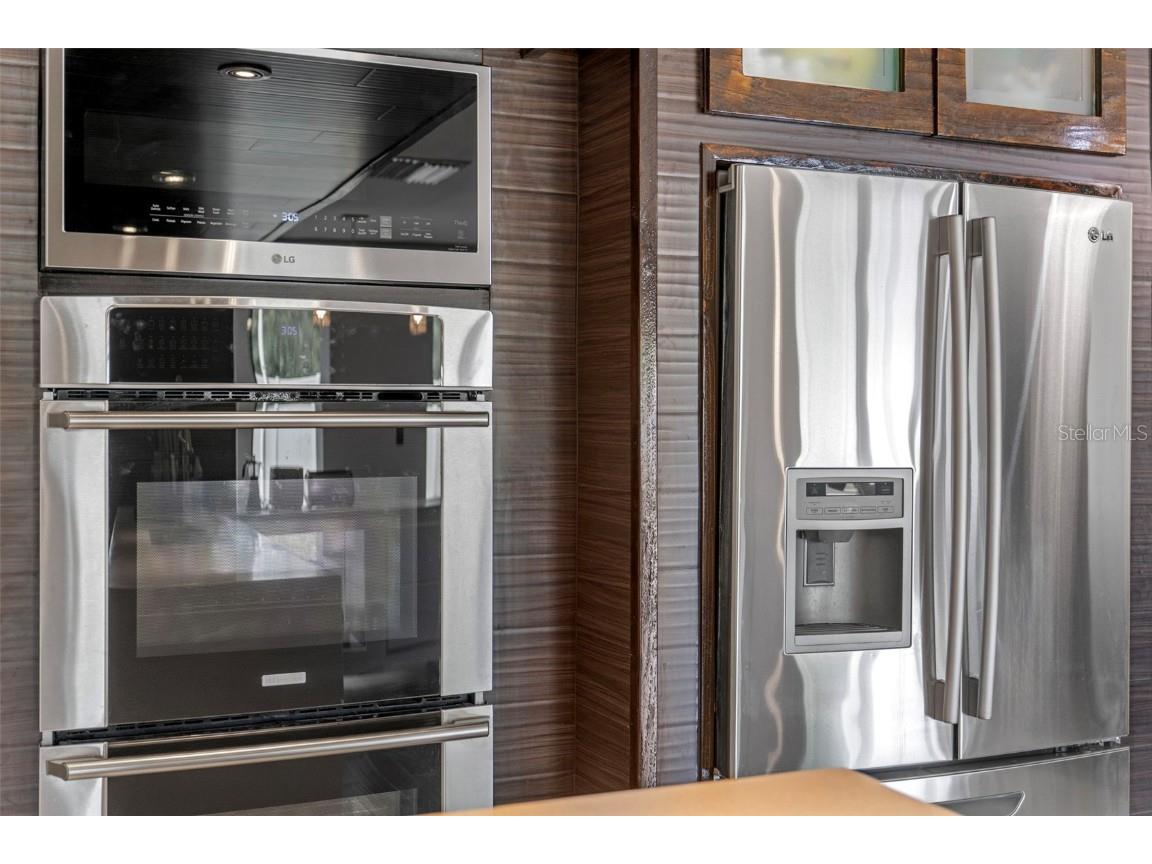 2406 Meadowbrook Drive Lutz FL 33558 TB8450843 image17