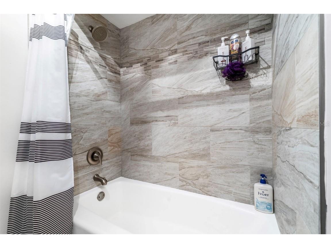 2406 Meadowbrook Drive Lutz FL 33558 TB8450843 image21