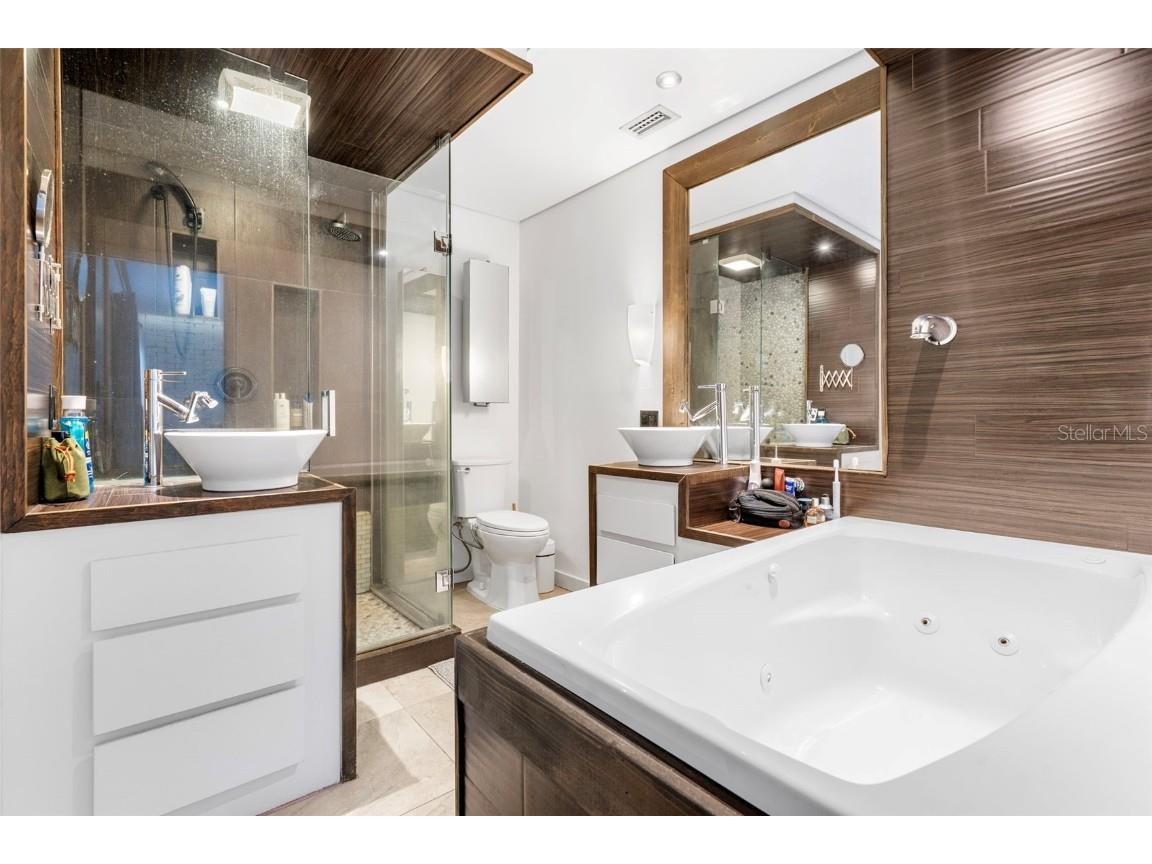 2406 Meadowbrook Drive Lutz FL 33558 TB8450843 image29