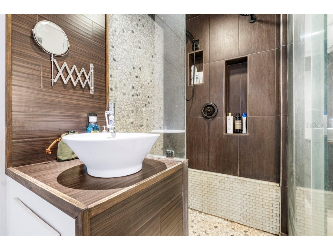 2406 Meadowbrook Drive Lutz FL 33558 TB8450843 image30