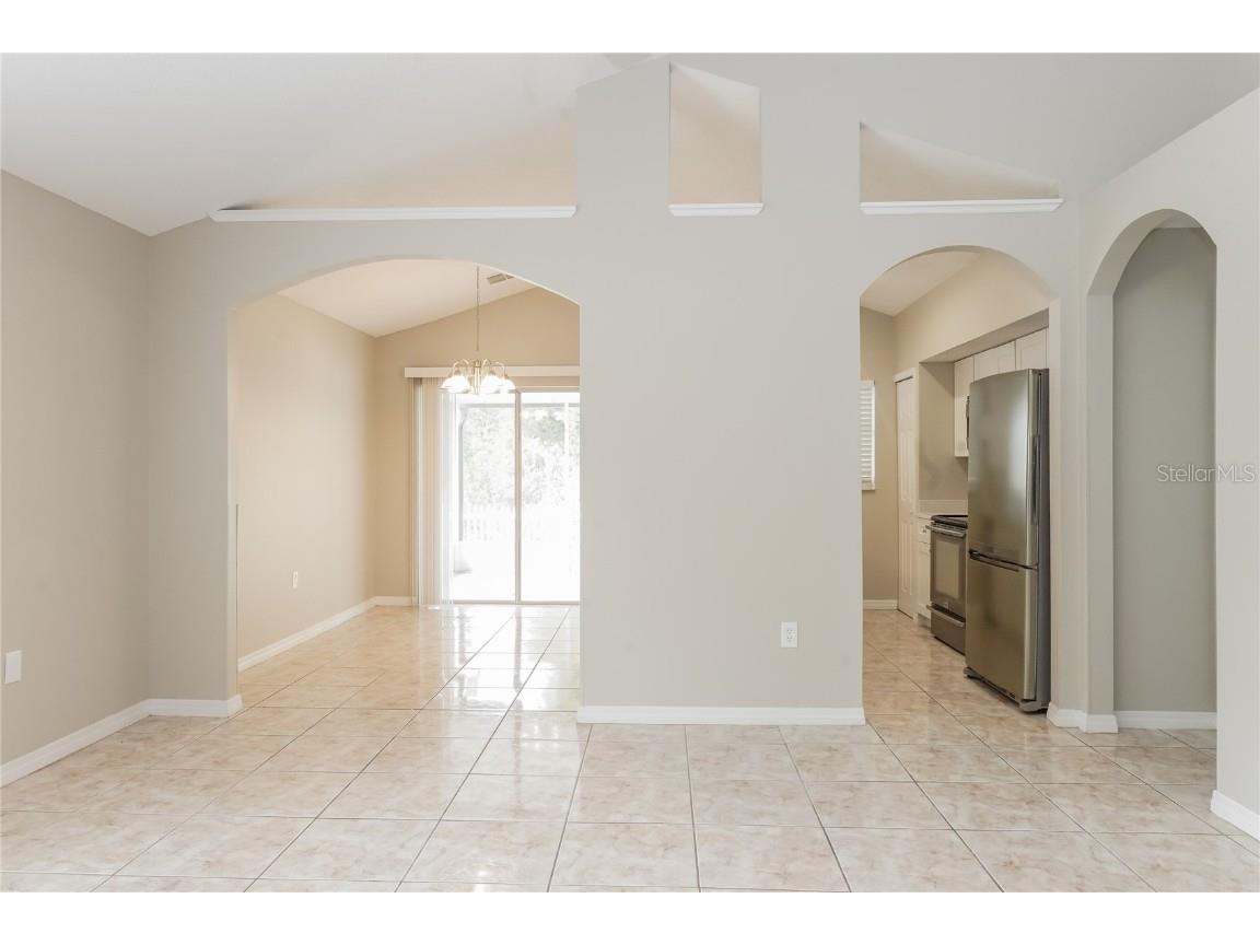 2406 Parsons Pond Circle Kissimmee FL 34743 O6365806 image3