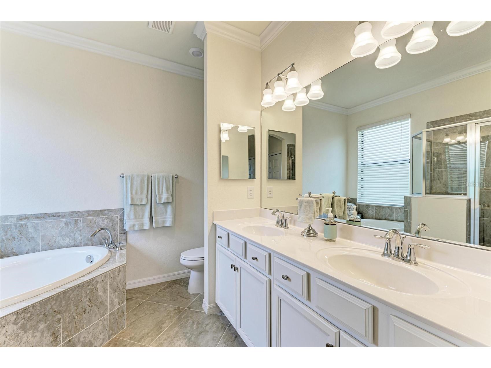 24065 Canterwood Way Venice FL 34293 A4678504 image13