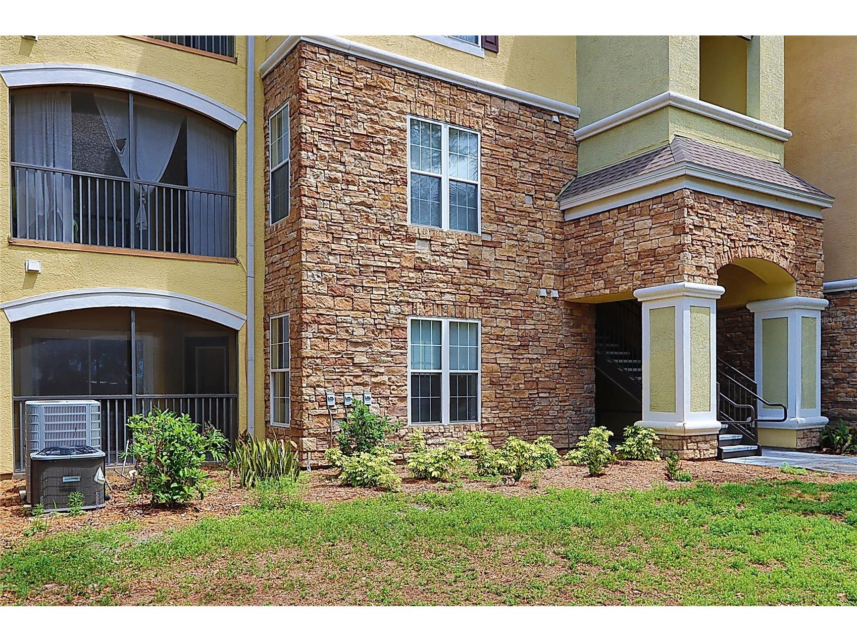 2407 Courtney Meadows Court #103 Tampa FL 33619 TB8497021 image25