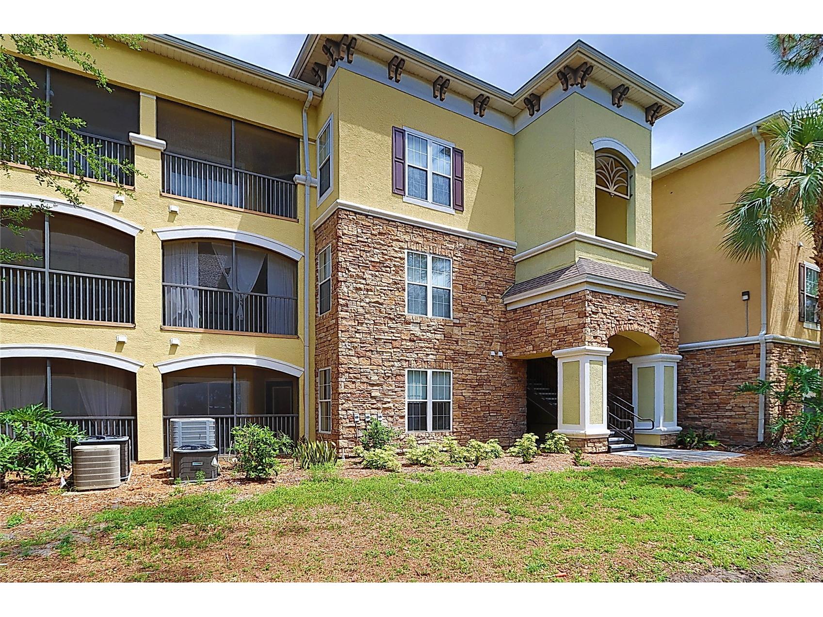 2407 Courtney Meadows Court #103 Tampa FL 33619 TB8497021 image26