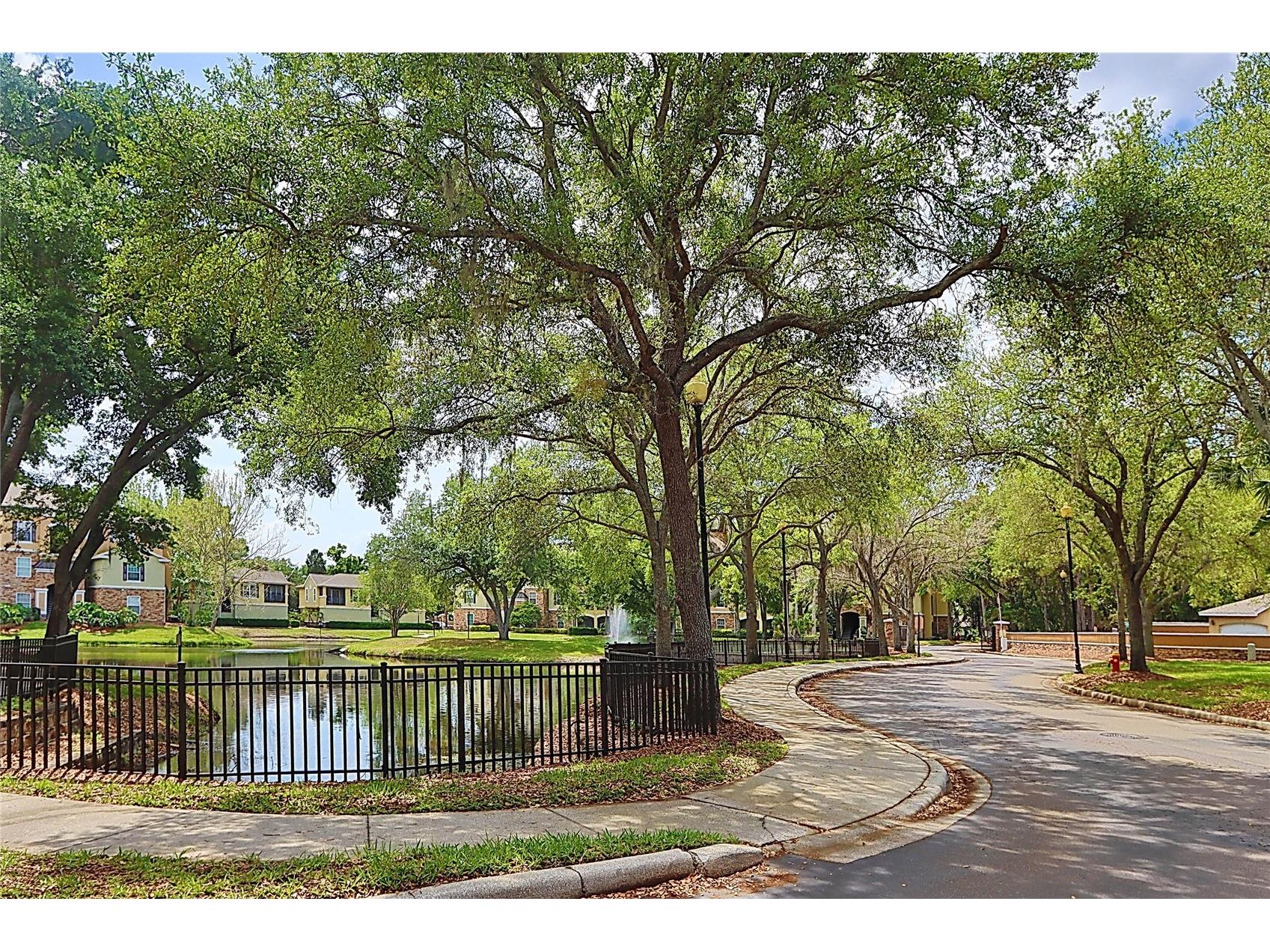 2407 Courtney Meadows Court #103 Tampa FL 33619 TB8497021 image27