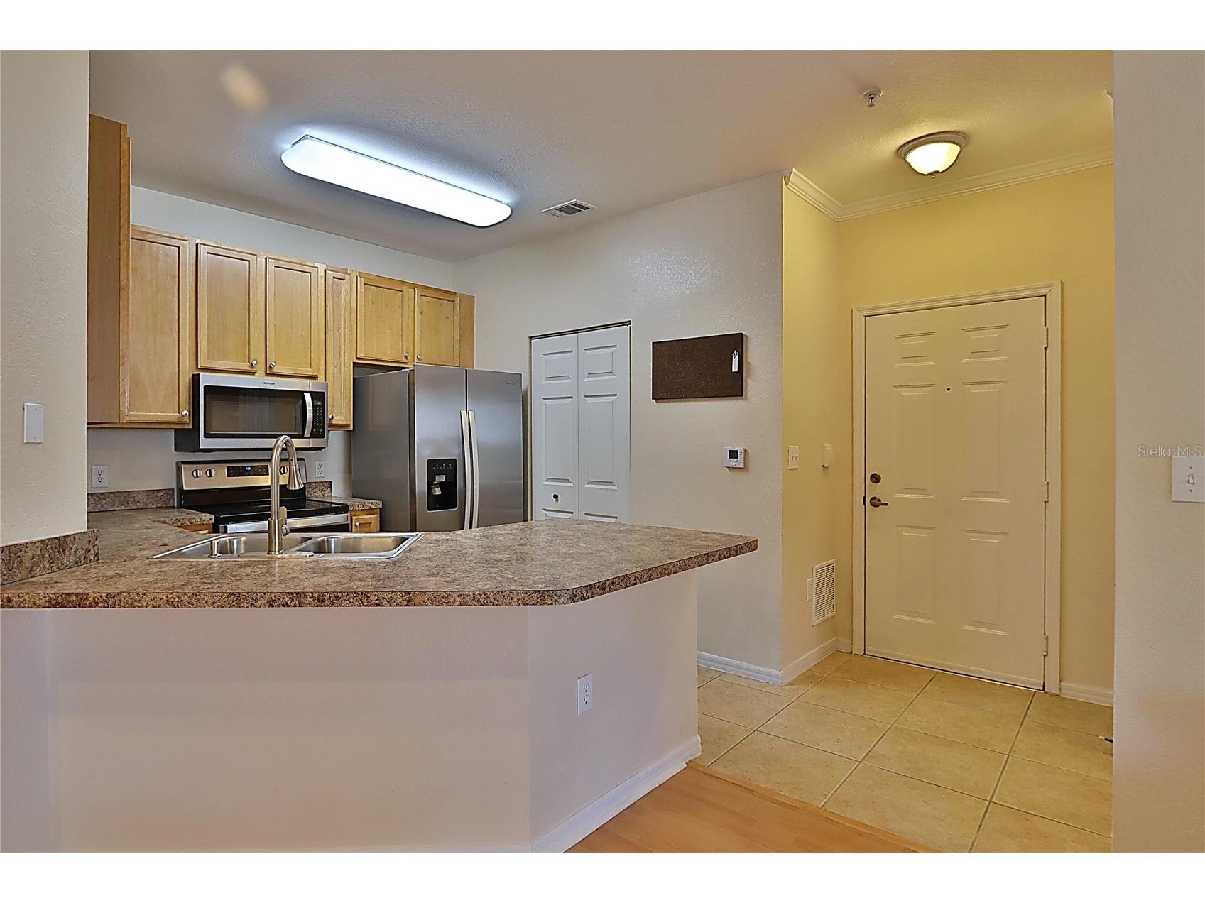 2407 Courtney Meadows Court #103 Tampa FL 33619 TB8497021 image8