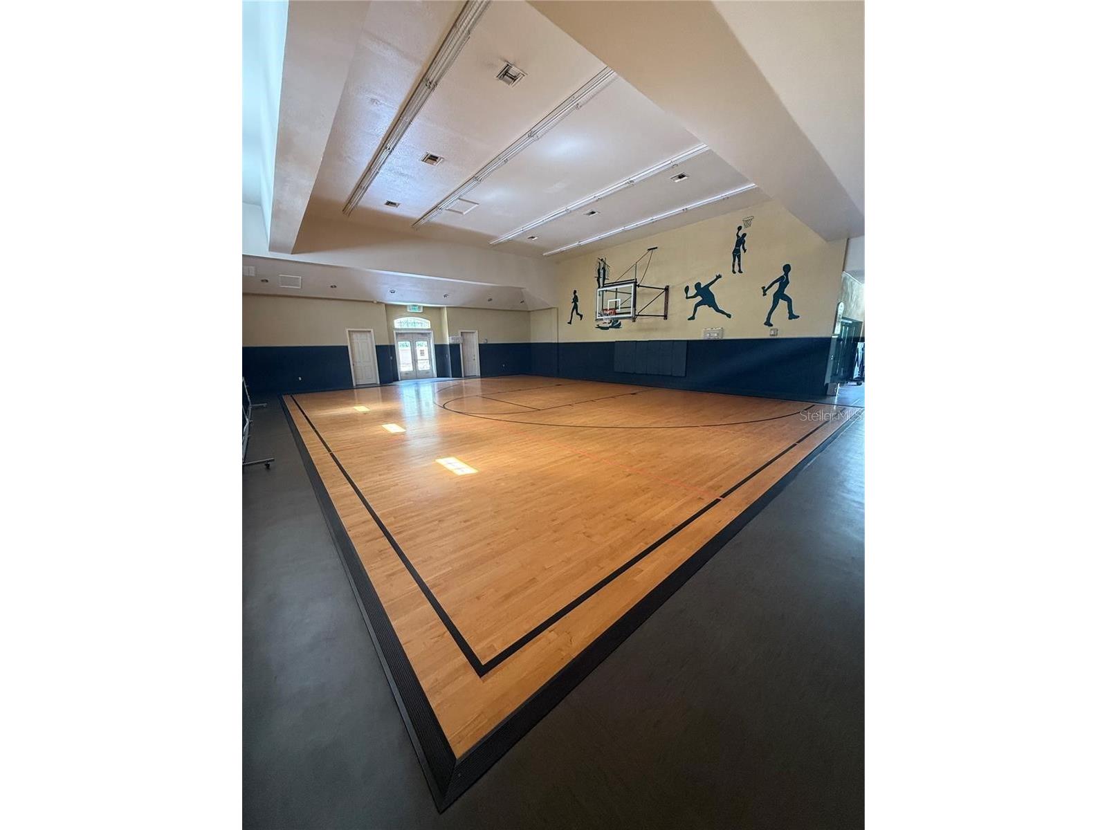 2407 Courtney Meadows Court #303 Tampa FL 33619 TB8492133 image24