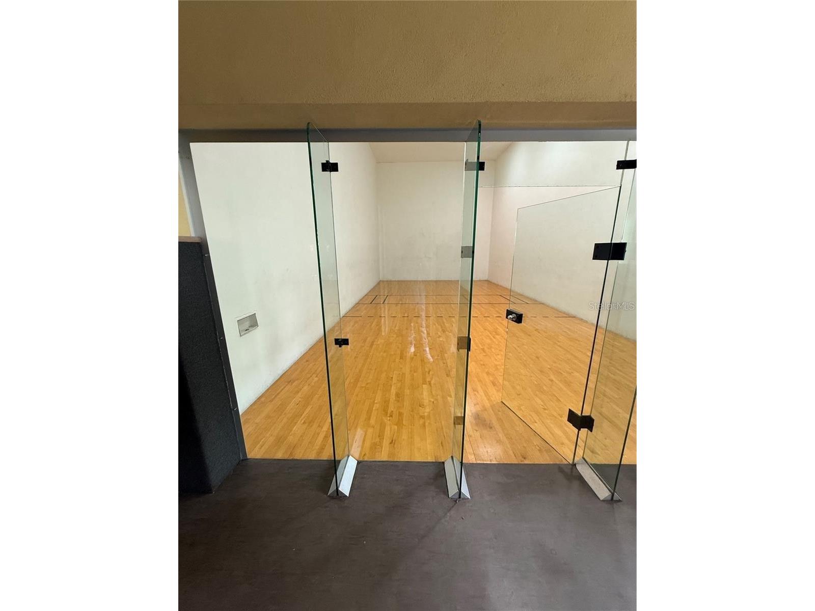 2407 Courtney Meadows Court #303 Tampa FL 33619 TB8492133 image25