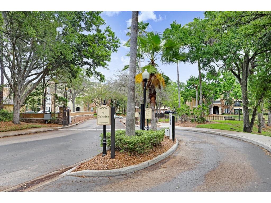 2407 Courtney Meadows Court #303 Tampa FL 33619 TB8492133 image28