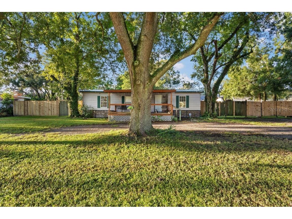 2407 E 148th Avenue Lutz FL 33549 TB8424008 image1