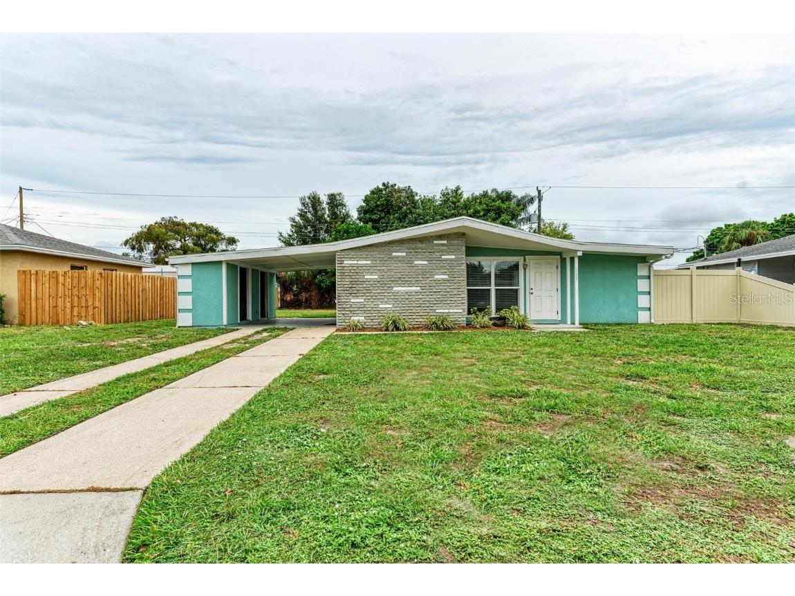 2407 Emory Avenue Bradenton FL 34207 A4582143 image1