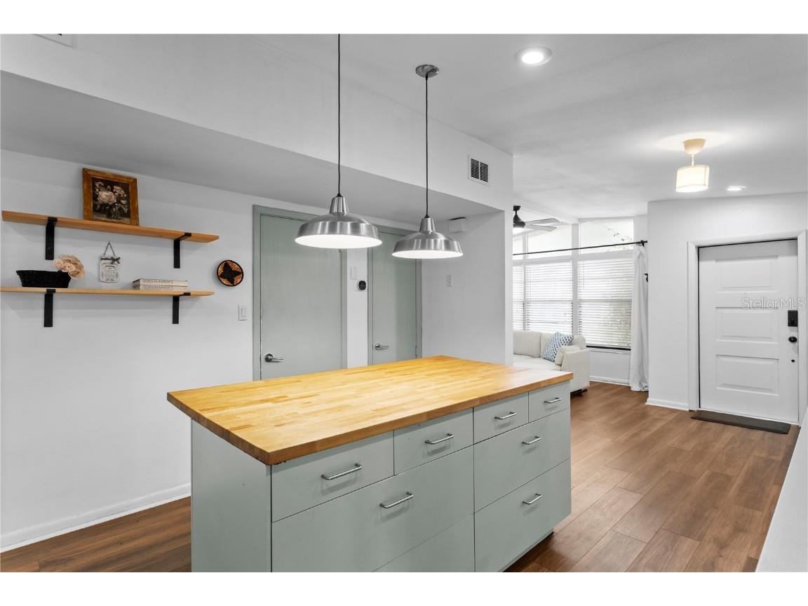 2407 S Lois Avenue Tampa FL 33629 TB8406543 image10