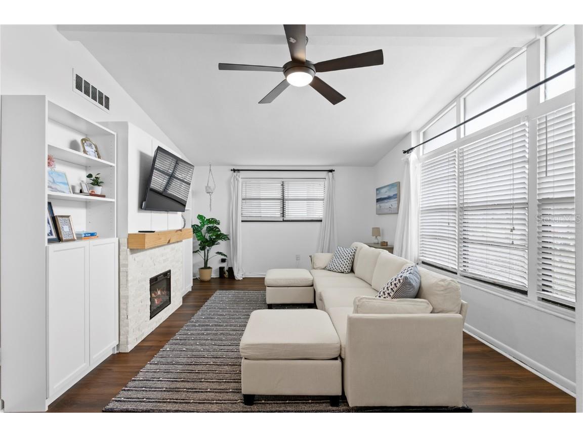 2407 S Lois Avenue Tampa FL 33629 TB8406543 image3