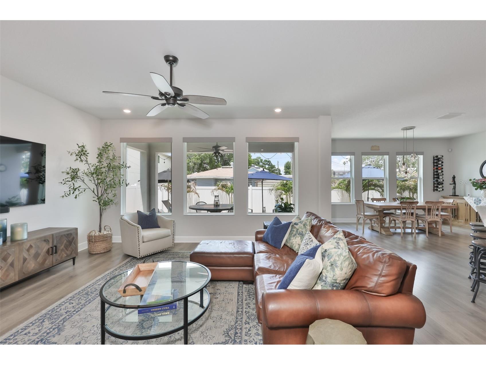 2407 W Gray Street Tampa FL 33609 TB8510629 image9