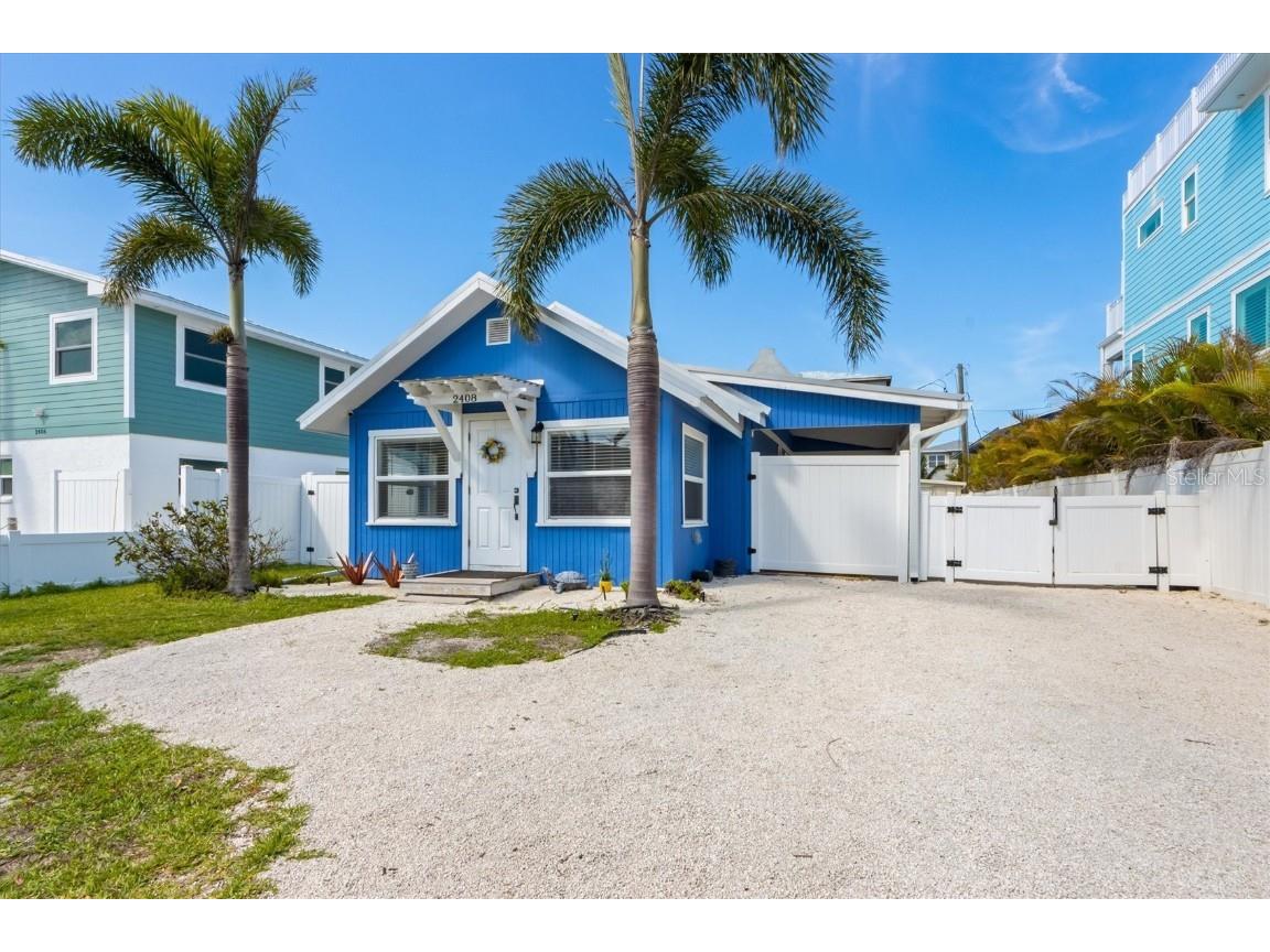2408 Avenue B Bradenton Beach FL 34217 A4641533 image2