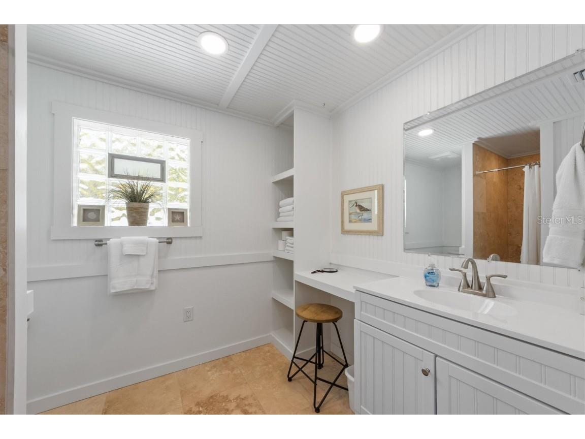 2408 Avenue B Bradenton Beach FL 34217 A4641533 image21