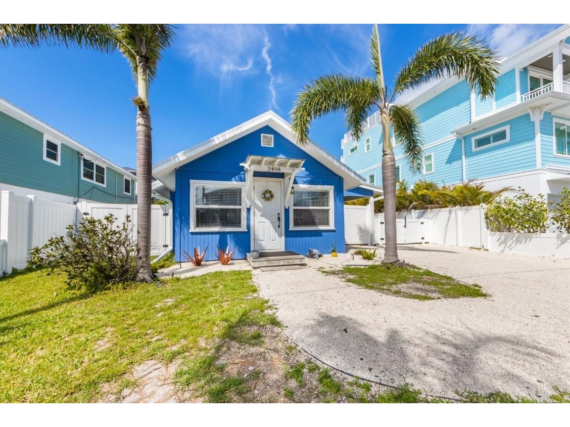 2408 Avenue B Bradenton Beach FL 34217 A4641533 image3