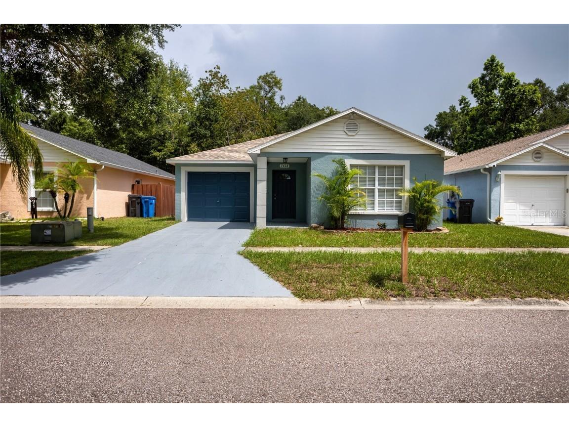 2408 Camden Oaks Place Valrico FL 33594 TB8450739 image1