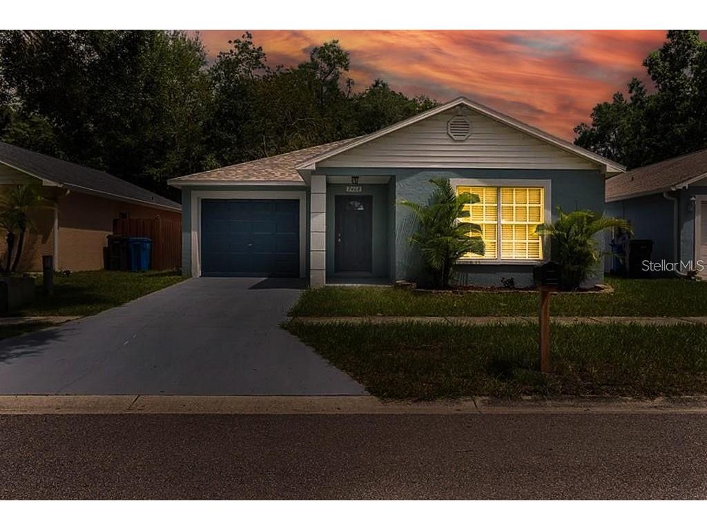 2408 Camden Oaks Place Valrico FL 33594 TB8450739 image2