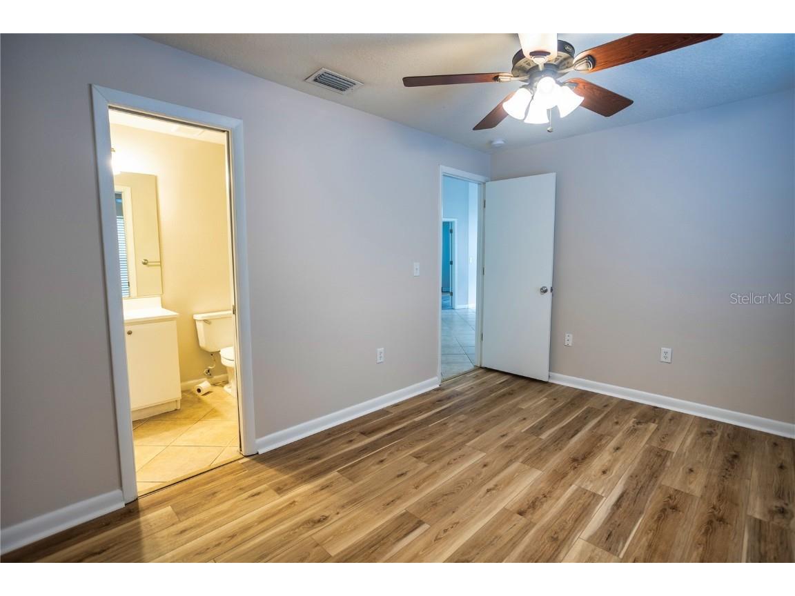 2408 Camden Oaks Place Valrico FL 33594 TB8450739 image32