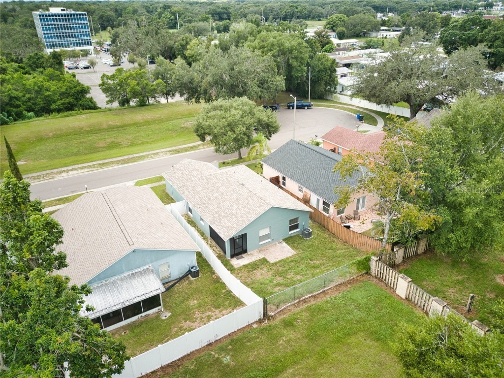 2408 Camden Oaks Place Valrico FL 33594 TB8450739 image45