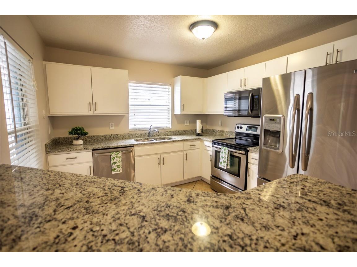 2408 Camden Oaks Place Valrico FL 33594 TB8450739 image6