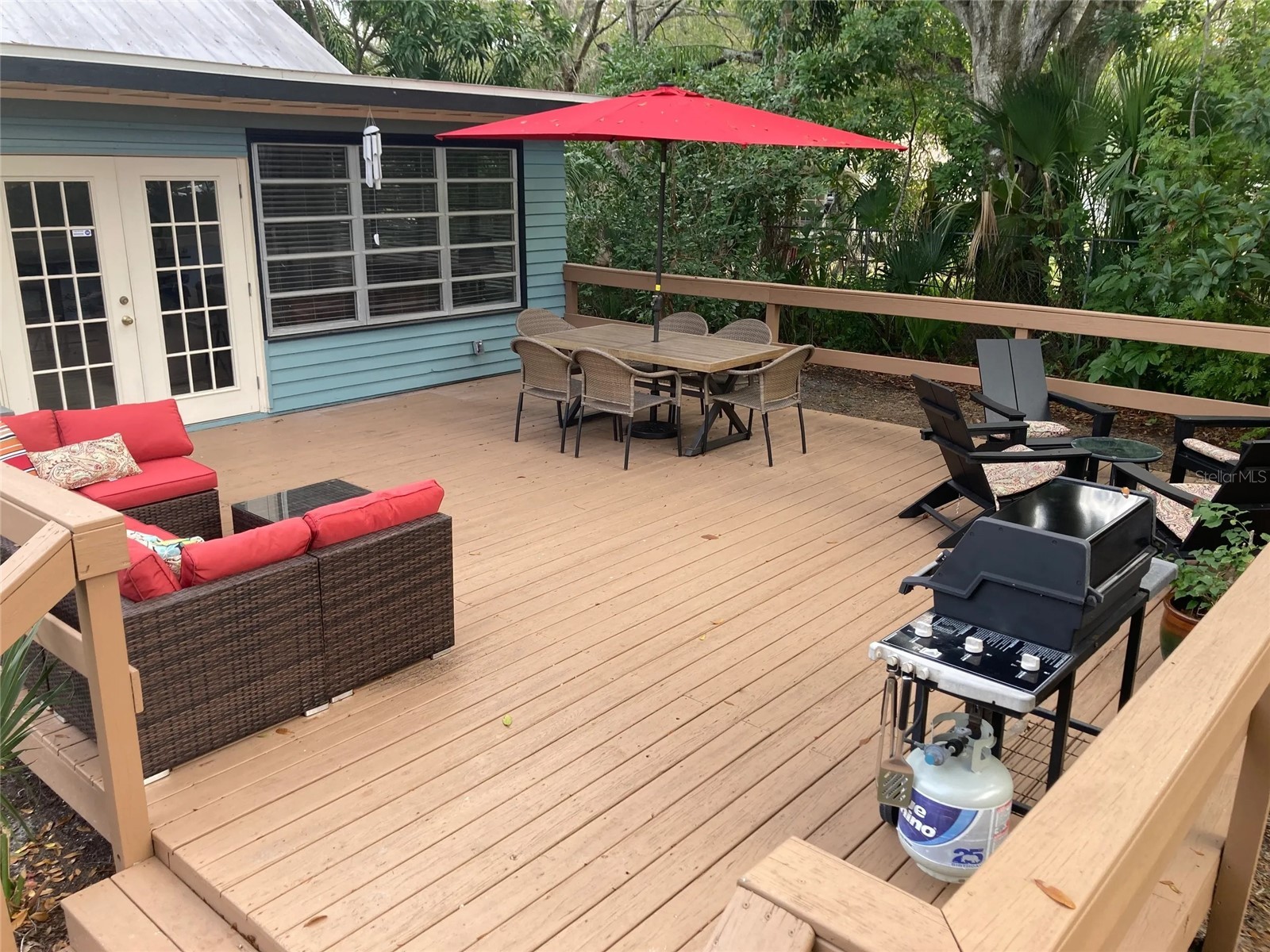 2408 Hillview Street Sarasota FL 34239 A4683579 image23