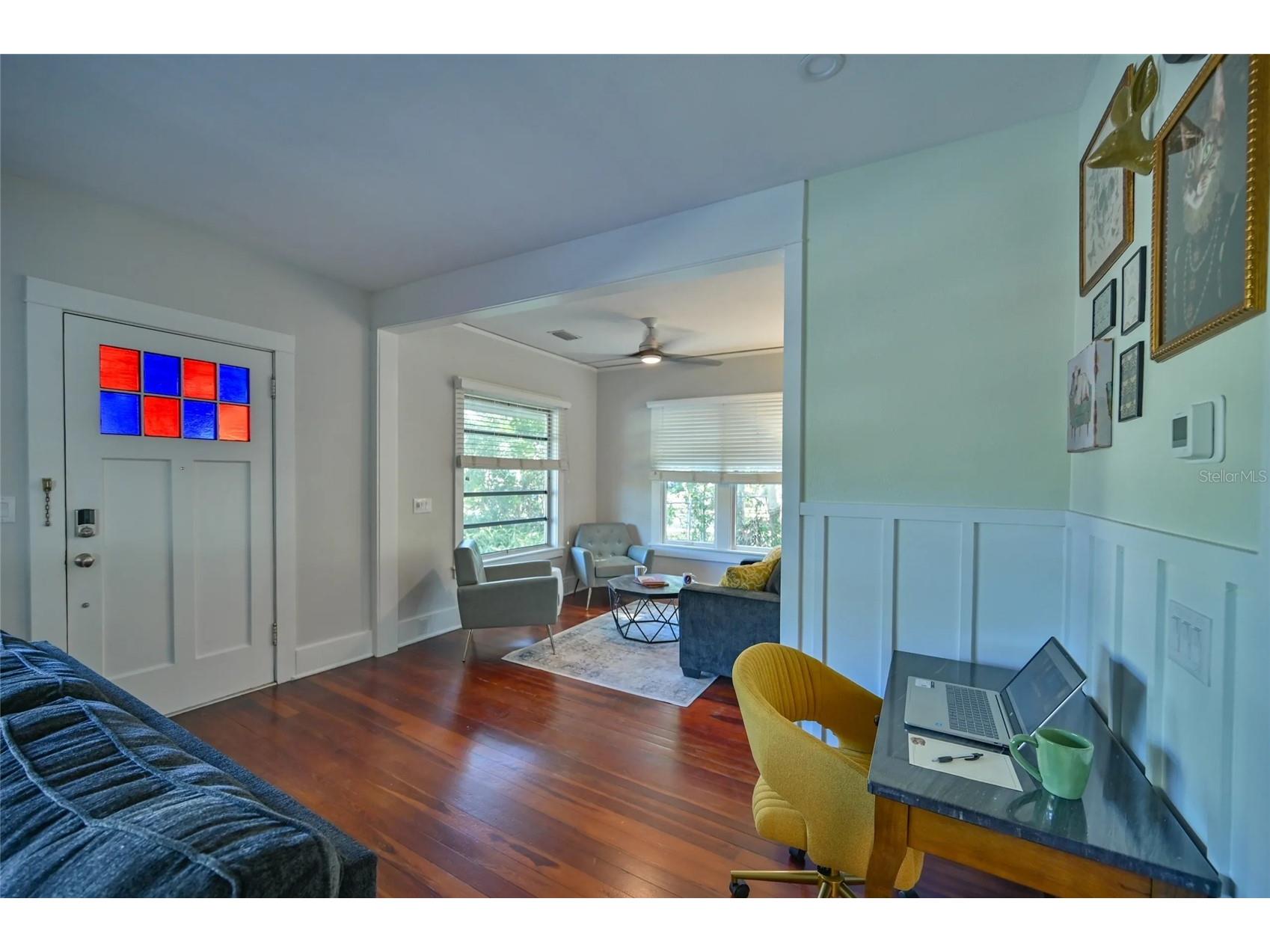 2408 Hillview Street Sarasota FL 34239 A4683579 image6