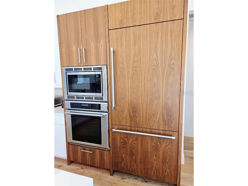 2408 Nassau Street Sarasota FL 34231 - PHILLIPPI CREEK O6314669 image13