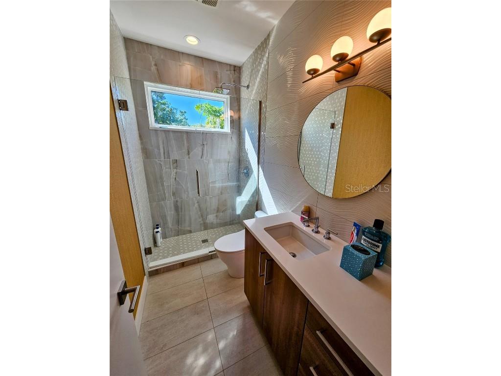 2408 Nassau Street Sarasota FL 34231 O6340899 image15