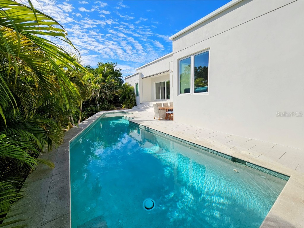 2408 Nassau Street Sarasota FL 34231 O6340899 image25