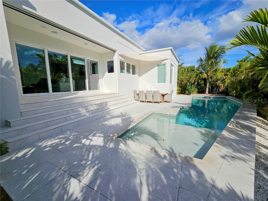 2408 Nassau Street Sarasota FL 34231 O6340899 image26