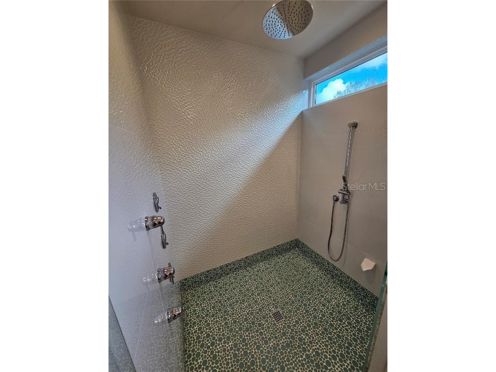 2408 Nassau Street Sarasota FL 34231 O6340899 image30