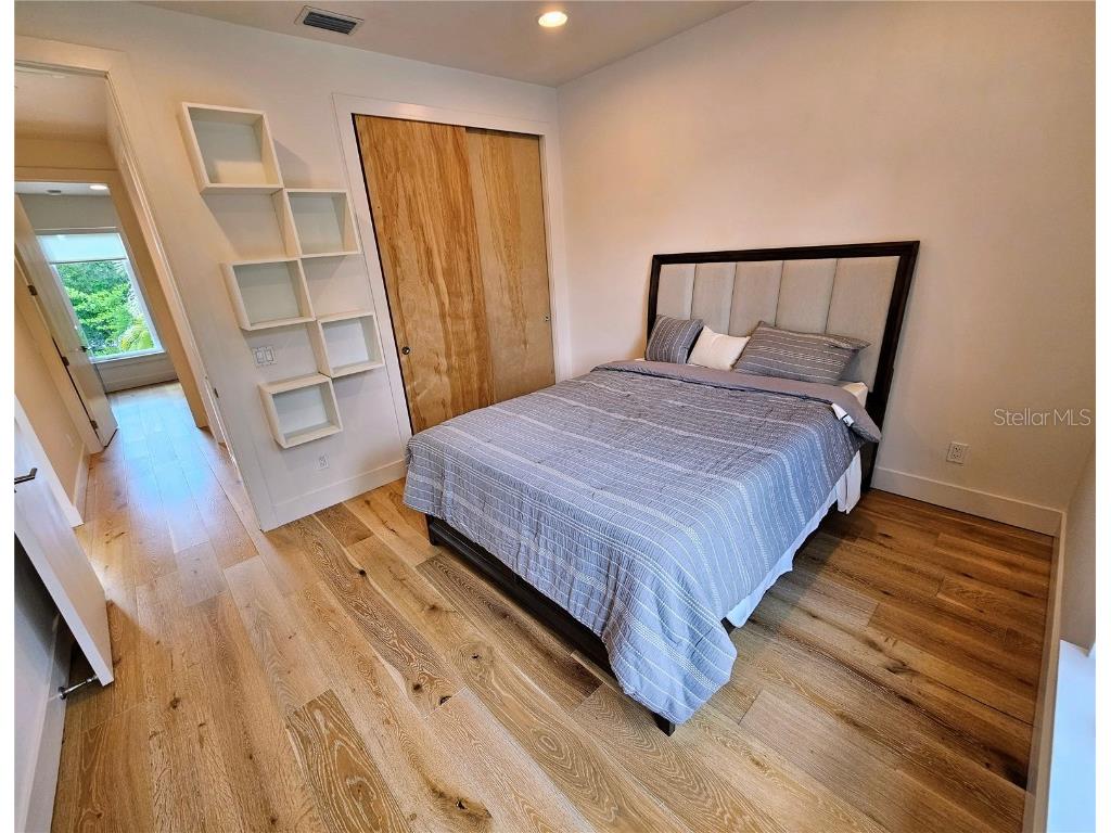 2408 Nassau Street Sarasota FL 34231 O6340899 image32