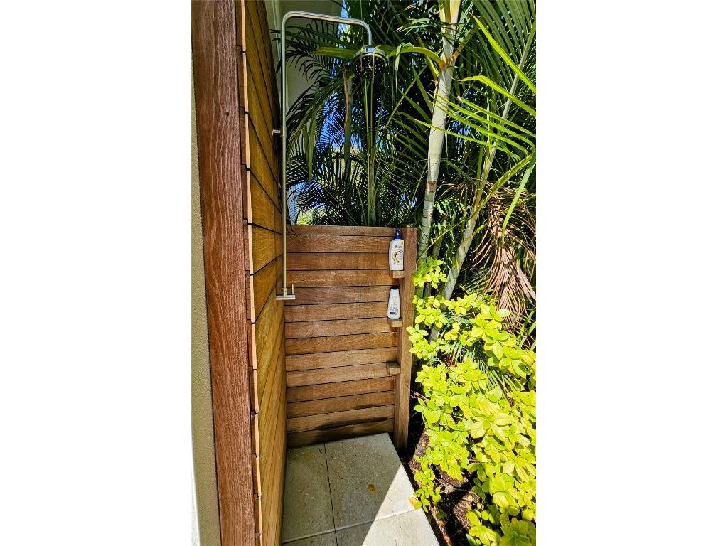 2408 Nassau Street Sarasota FL 34231 O6340899 image5