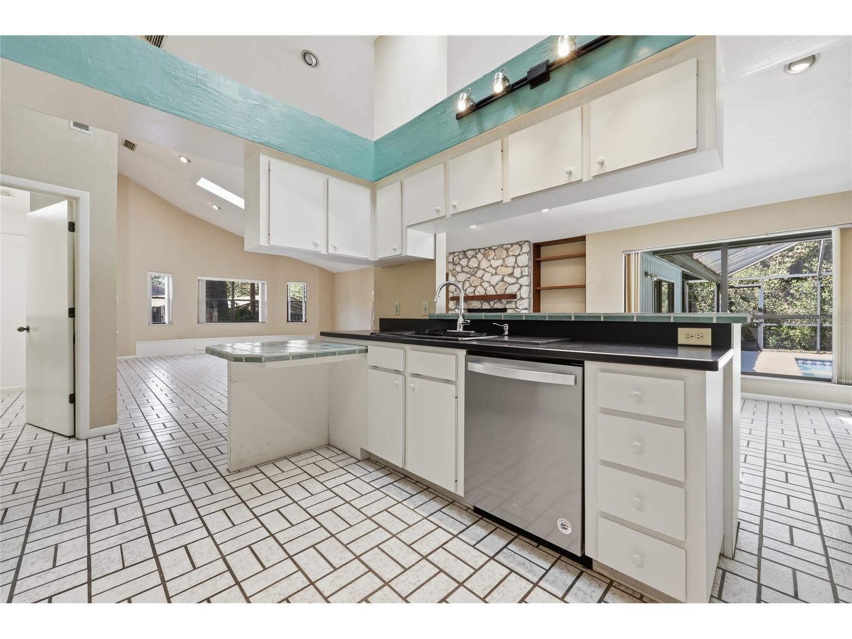 2408 NW 14th Place Gainesville FL 32605 GC538957 image21