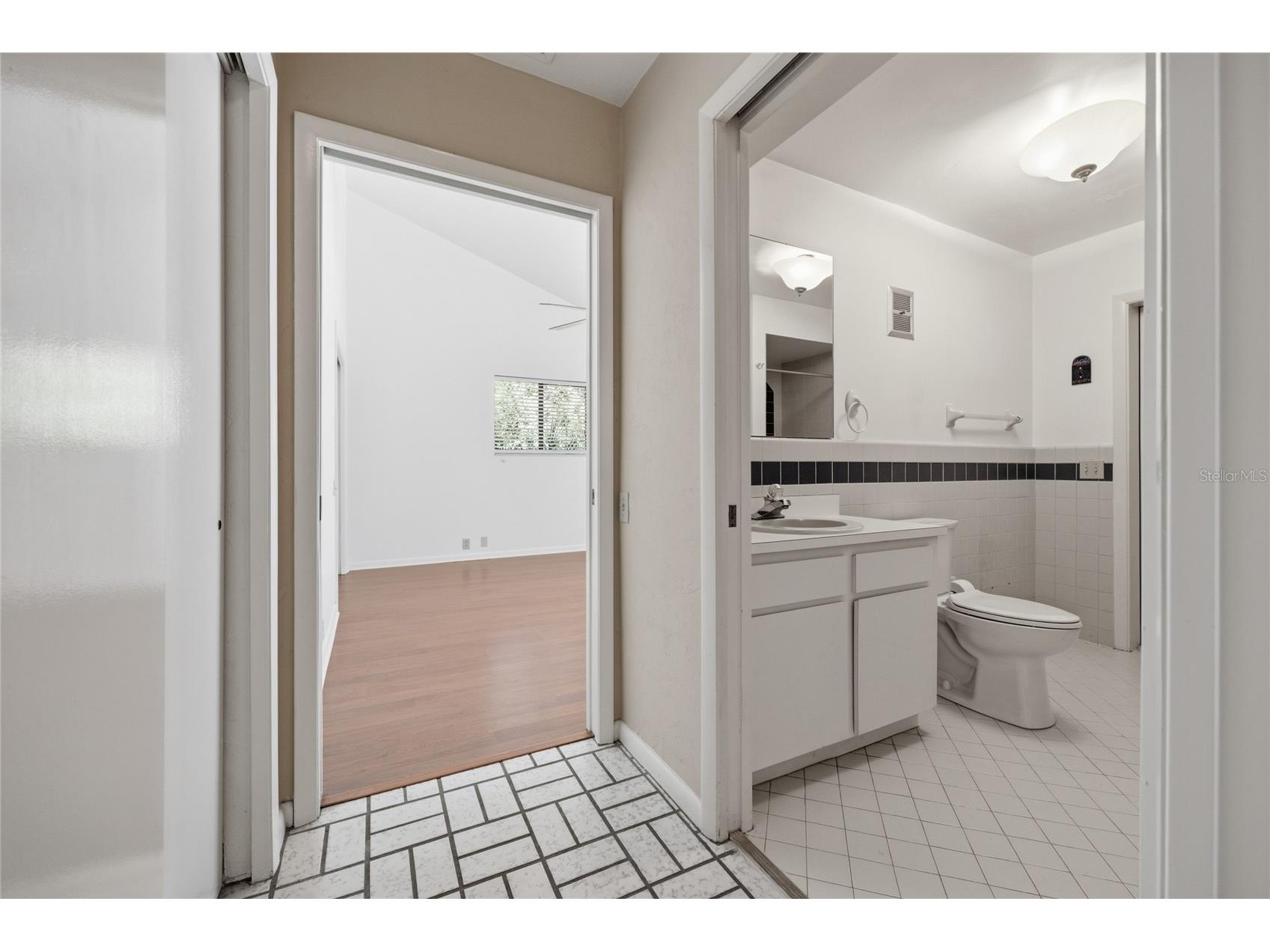 2408 NW 14th Place Gainesville FL 32605 GC538957 image37