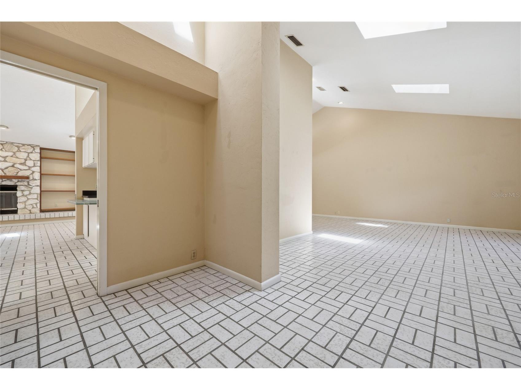 2408 NW 14th Place Gainesville FL 32605 GC538957 image4