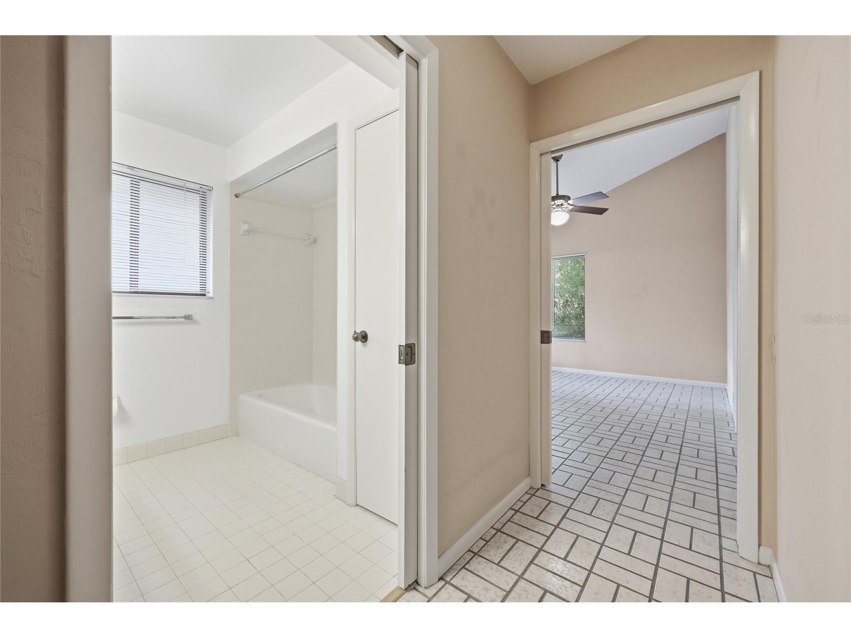 2408 NW 14th Place Gainesville FL 32605 GC538957 image43