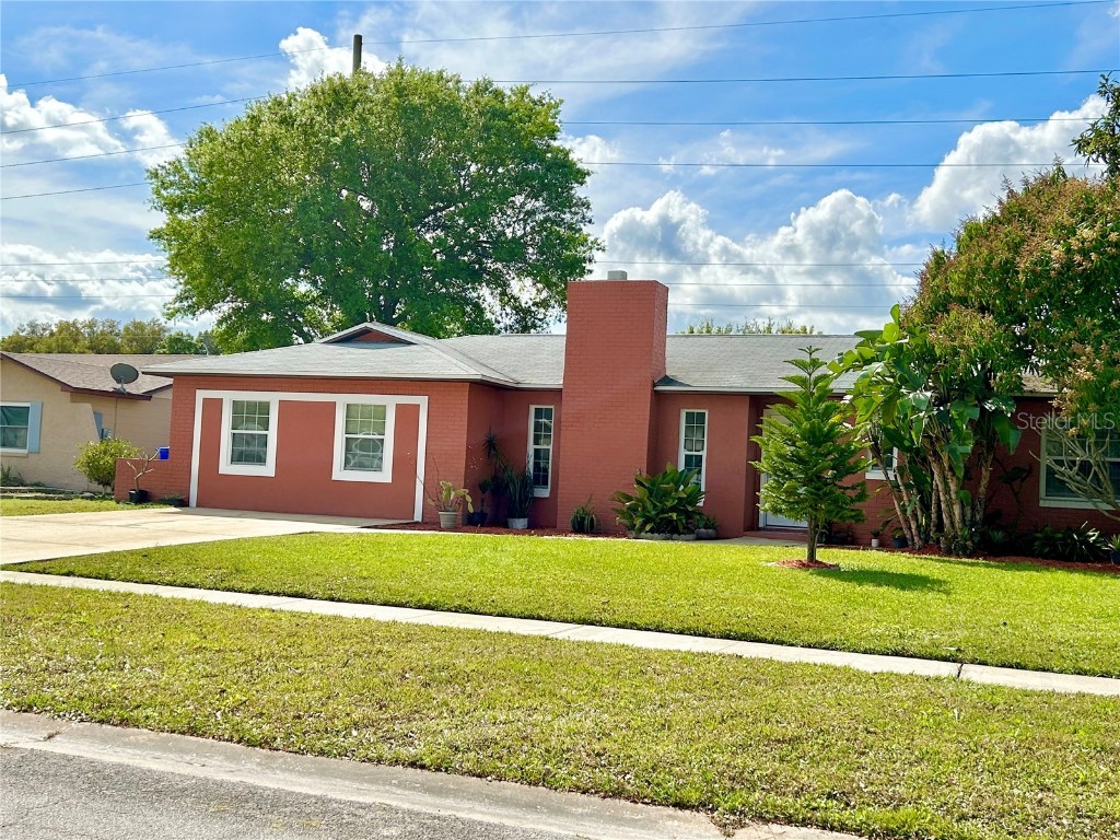 2408 Oakwood Court Kissimmee FL 34744 S5101024 image1