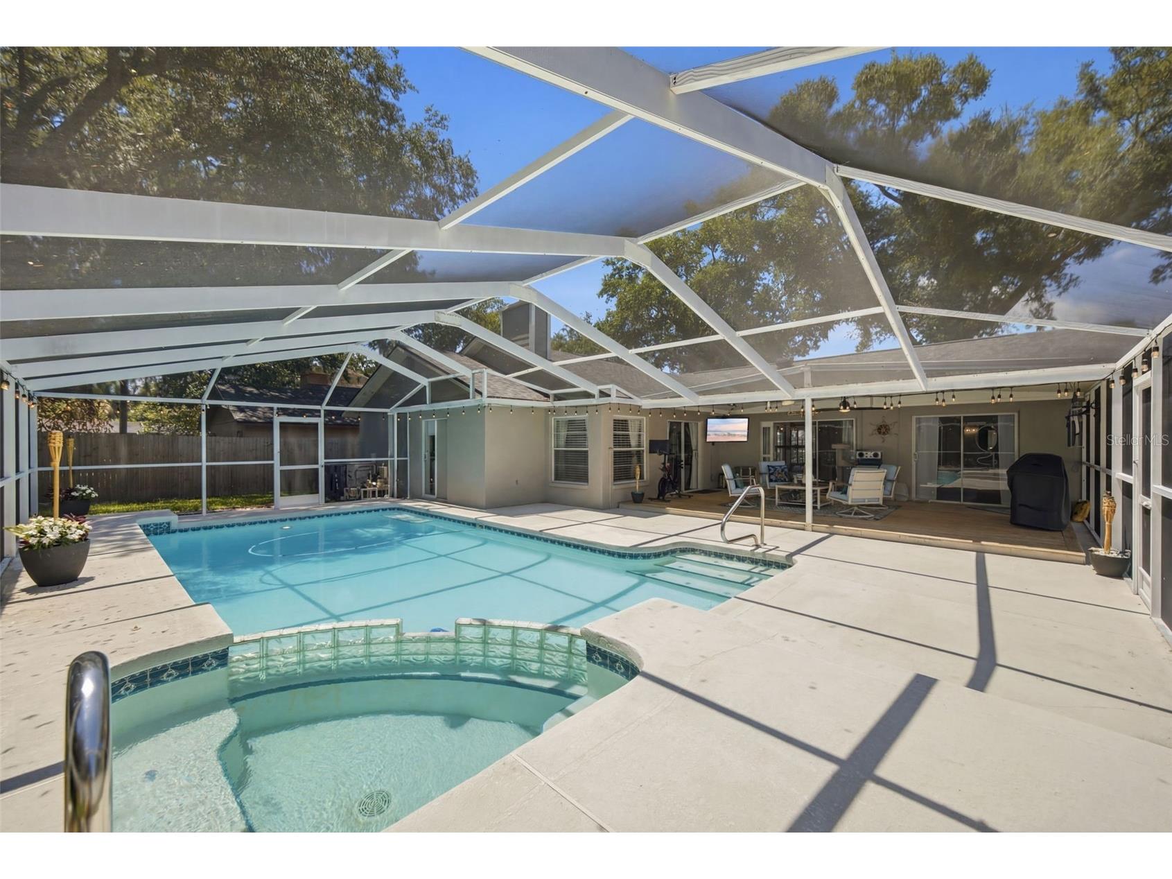 2409 Arborwood Drive Valrico FL 33596 TB8521870 image35