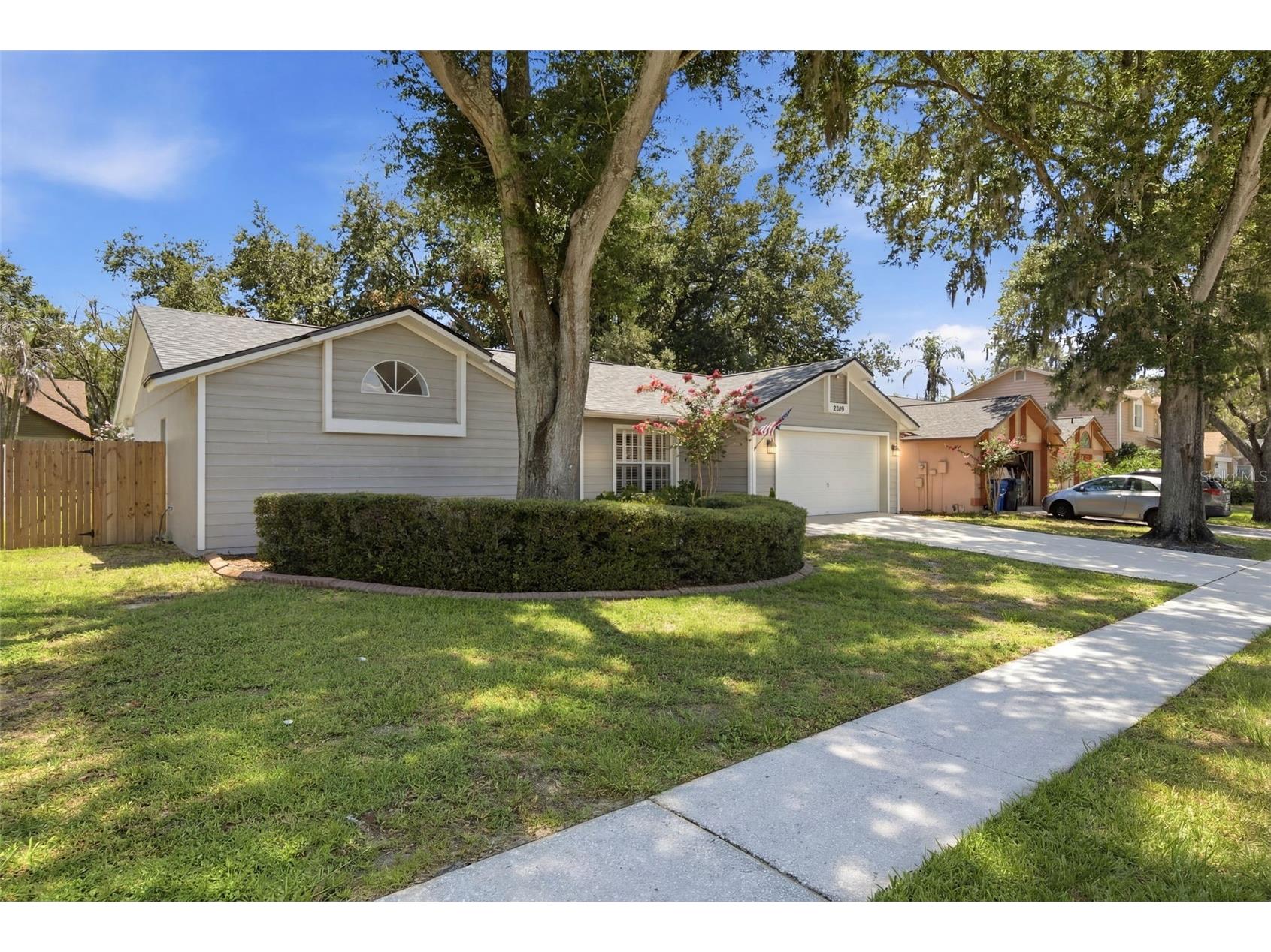 2409 Arborwood Drive Valrico FL 33596 TB8521870 image43